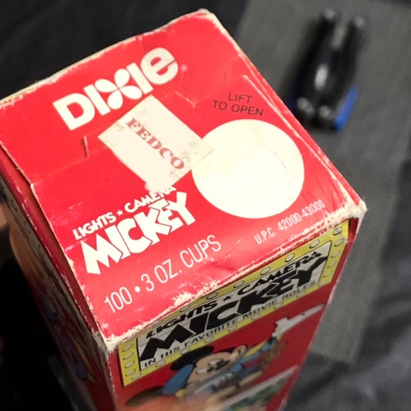 Vintage Dixie Disney Mickey Light Camera Movie 3oz Paper Cups 100ct New 1987 NOS - Picture 5 of 6